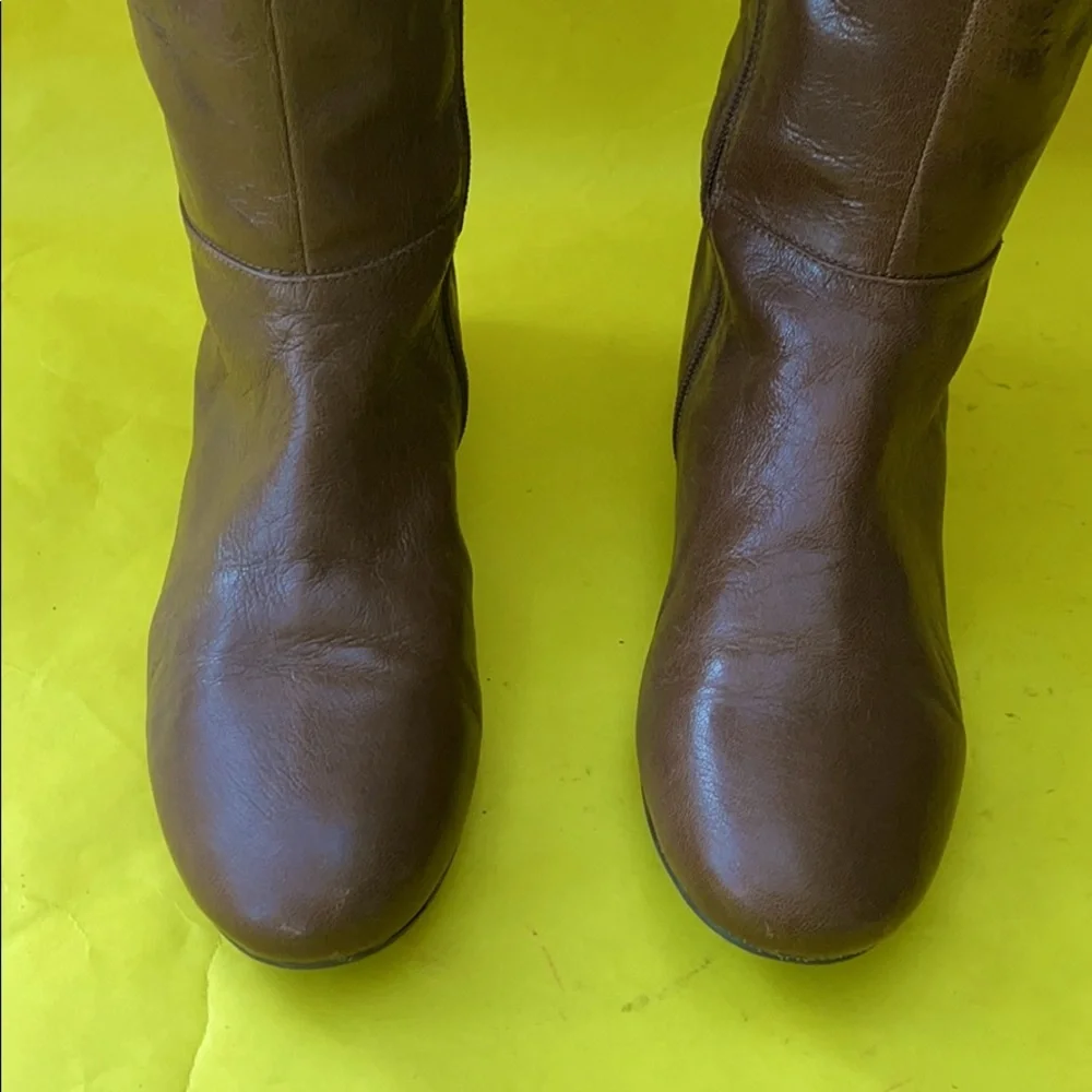Vintage reddish brown Nine West leather boots